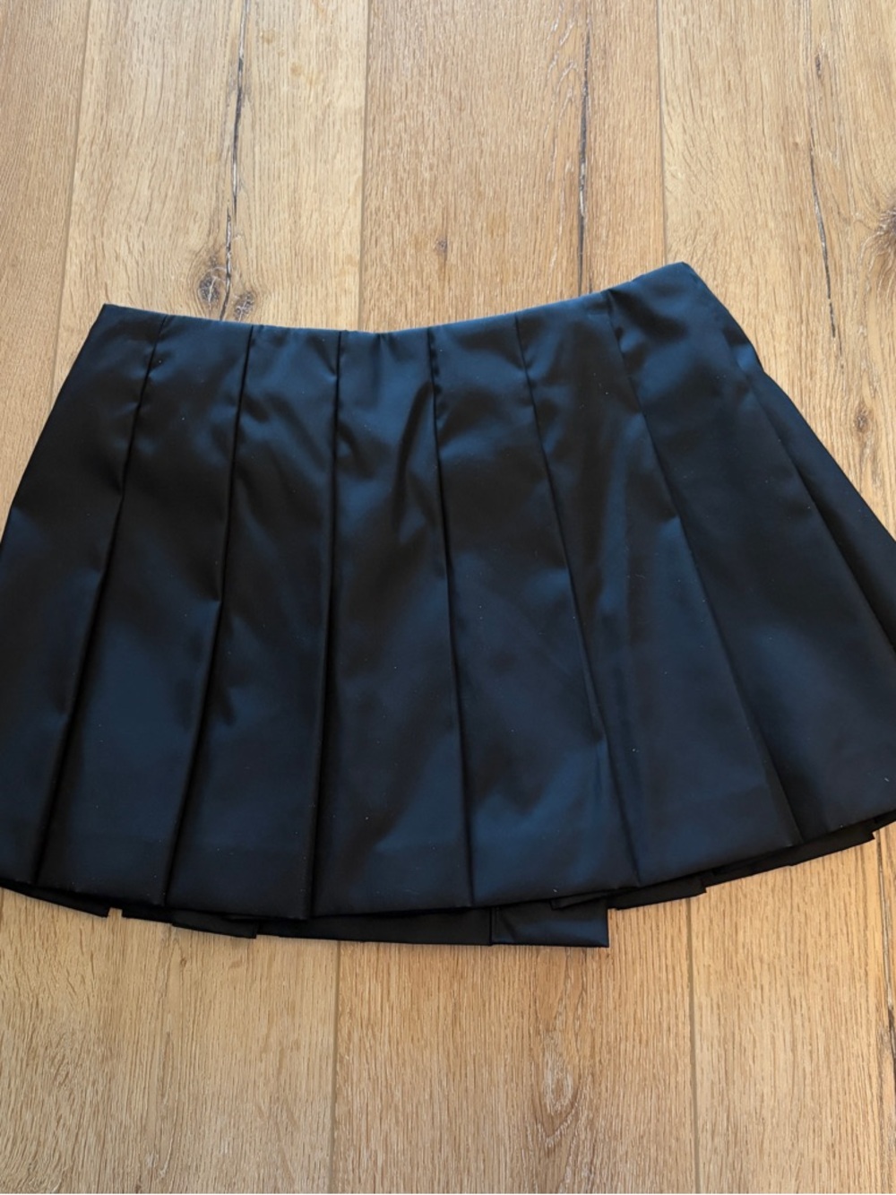Prada Pleated Re-Nylon miniskirt - Picture 4 of 14